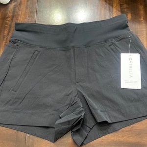 Athleta Trekkie North Short